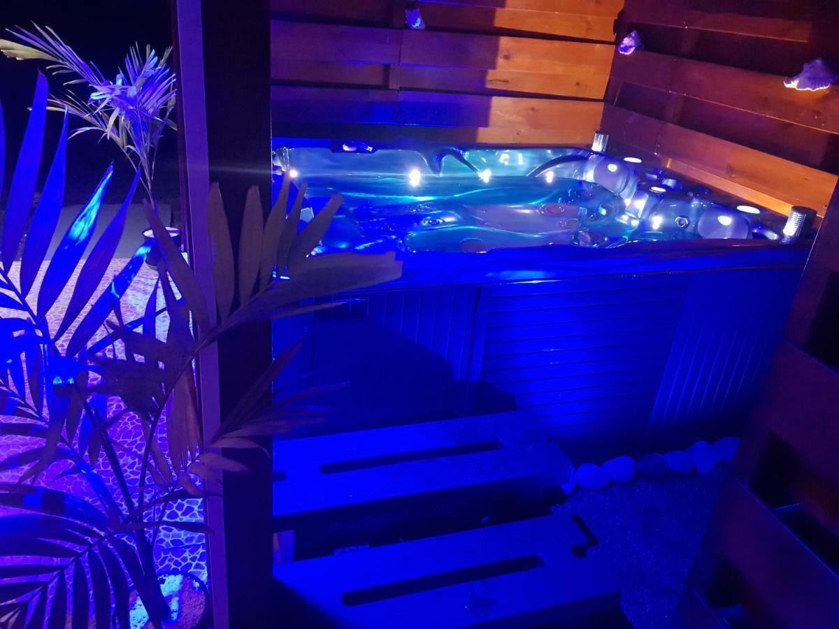 L'Alizee & Spa Jacuzzi Privatif Haut De Gamme Sainte-Rose Exterior foto